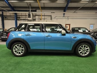 Mini Hatch 2017