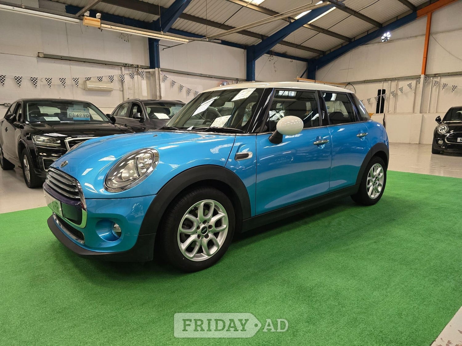 [ berth ]Mini Hatch