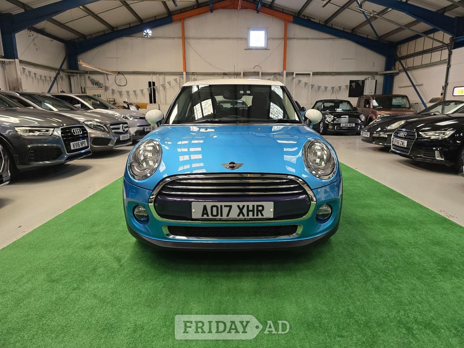 Mini Hatch 2017 - Cars