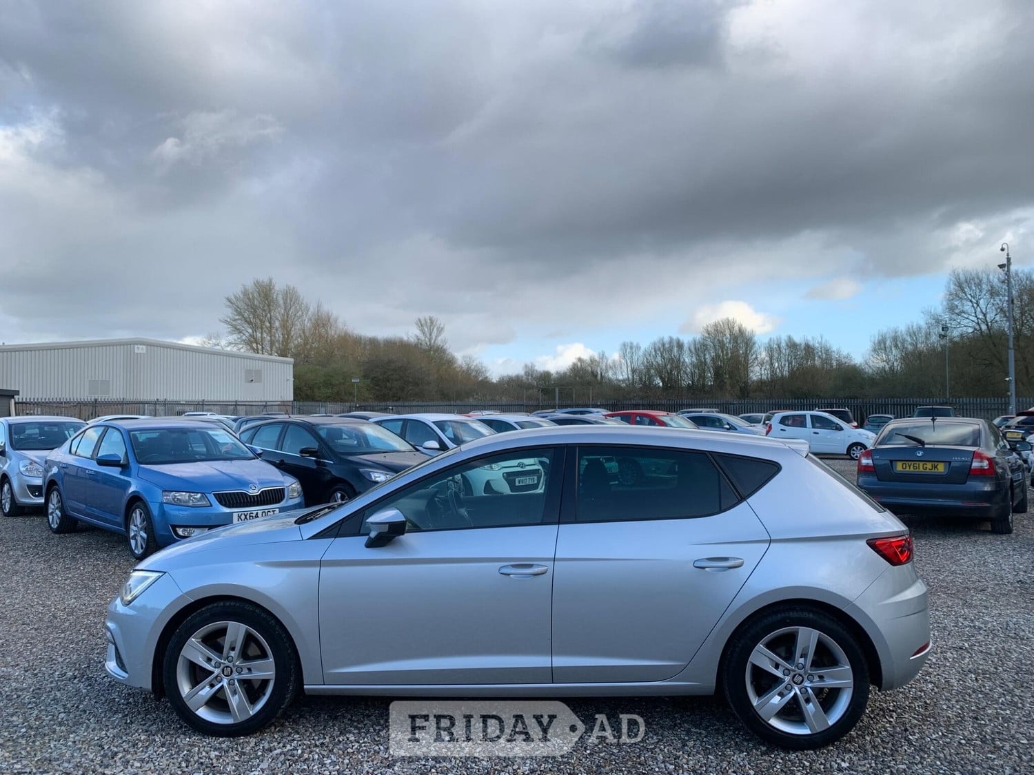 SEAT Leon 2017 - Cars in Swindon