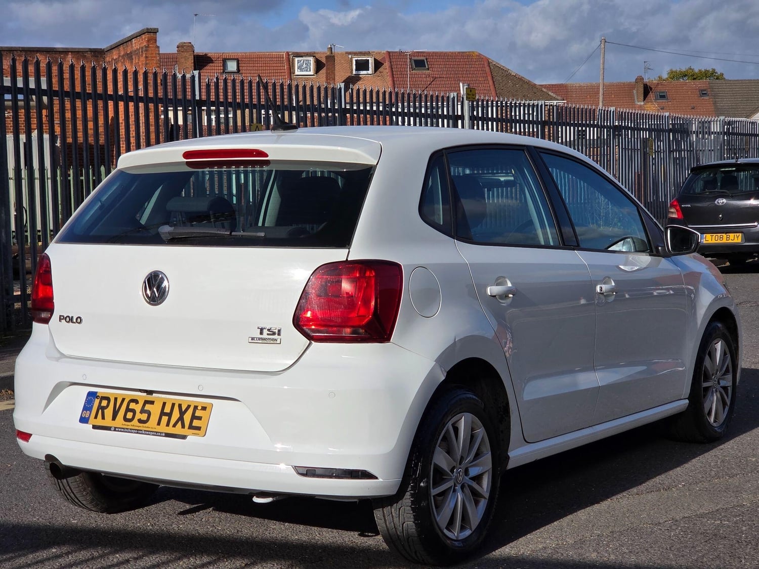 [ berth ]Volkswagen Polo