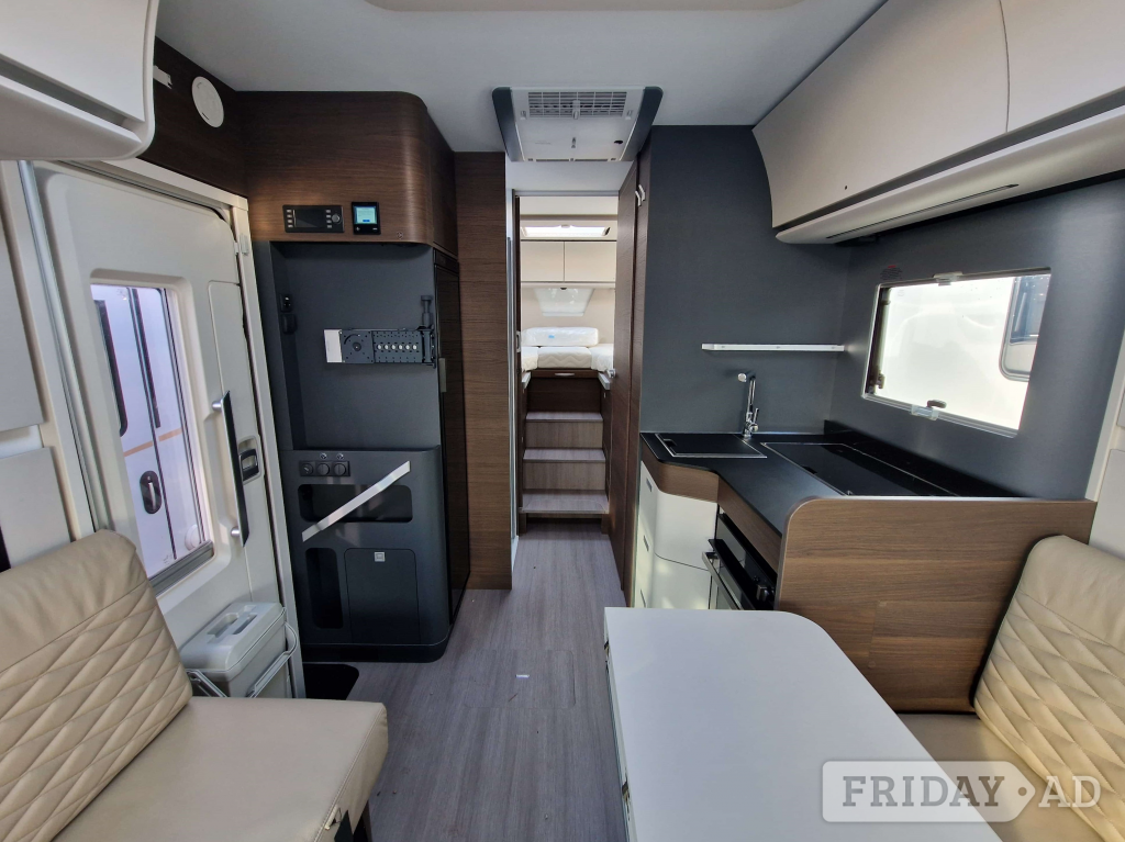 Adria Sonic Supreme 700 DL Highbridge