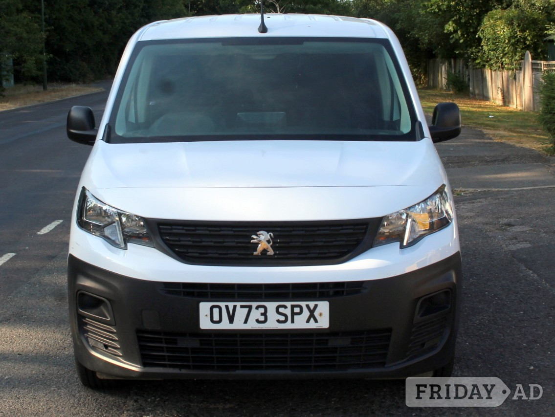 [ berth ]Peugeot Partner