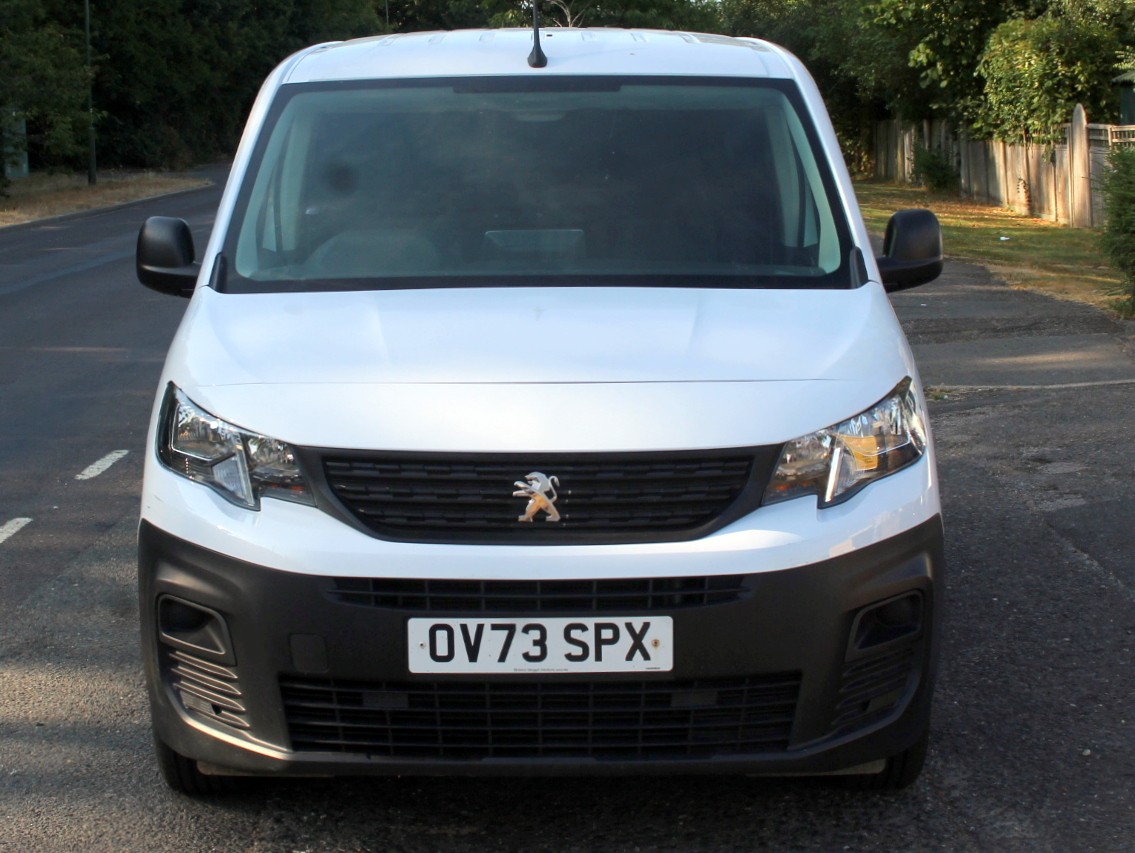 [ berth ]Peugeot Partner