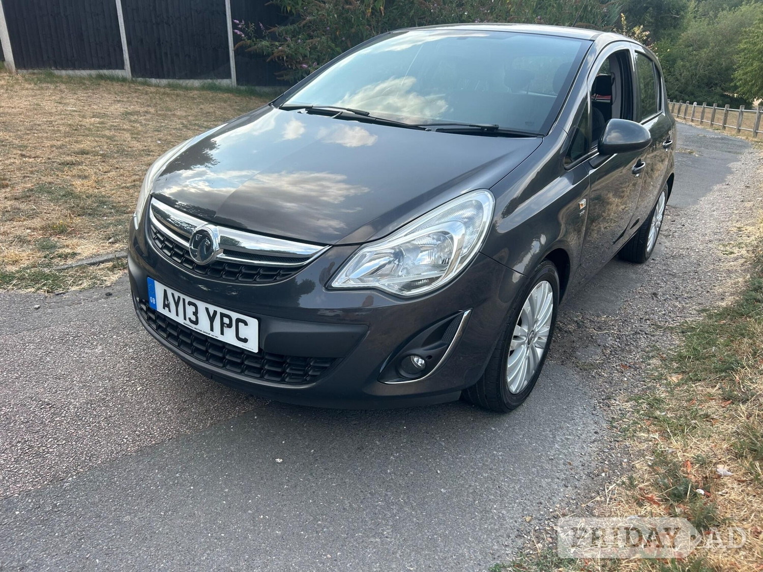 [ berth ]Vauxhall Corsa