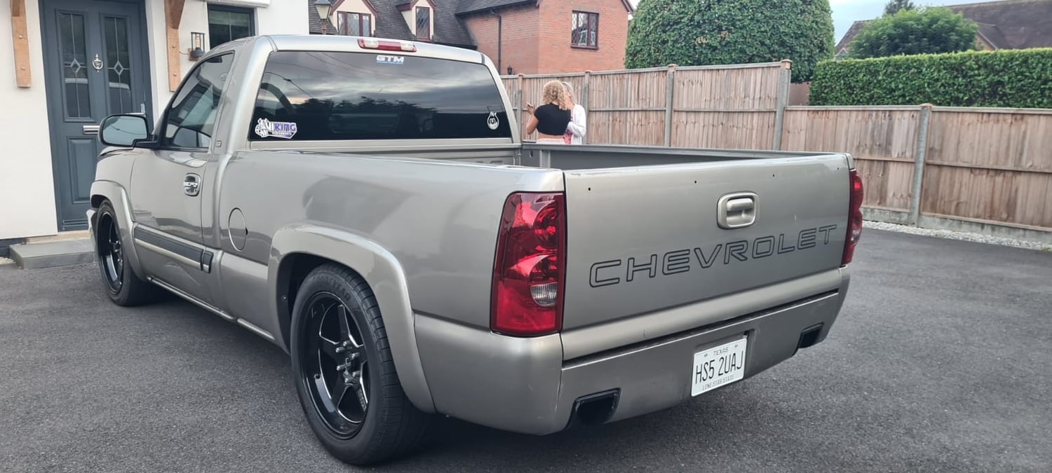 Chevrolet Silverado 2003 - Cars in Bicester