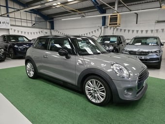 Mini Hatch 2017