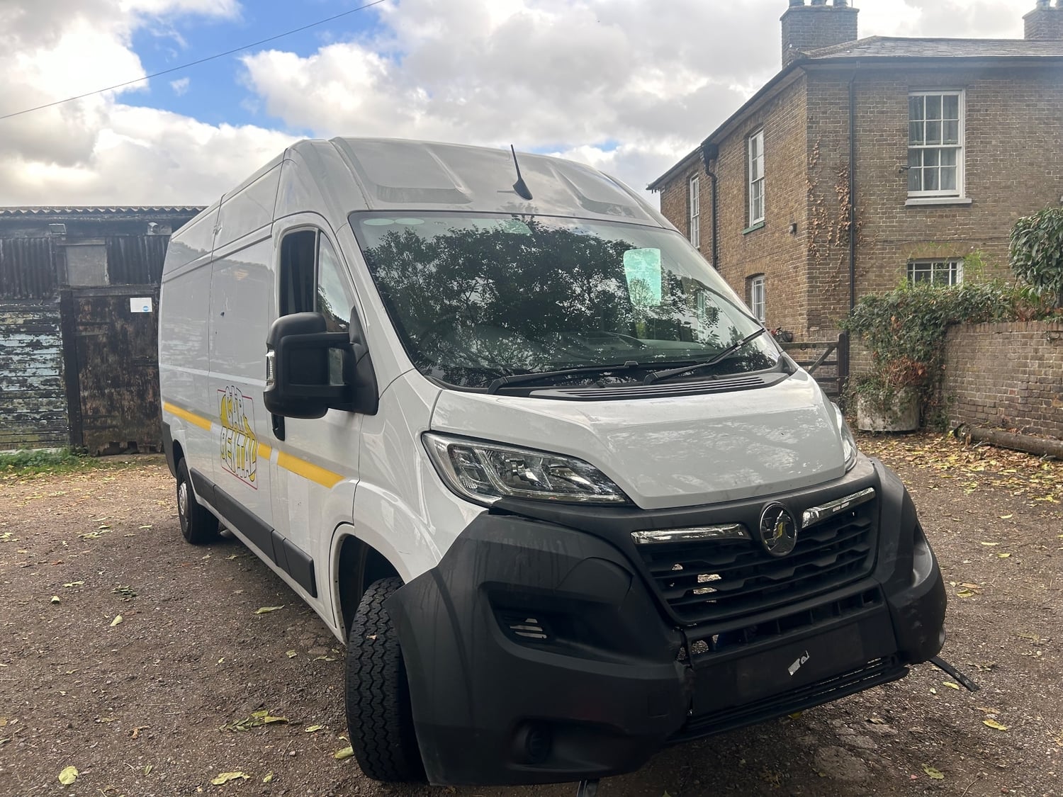 [ berth ]Vauxhall Movano