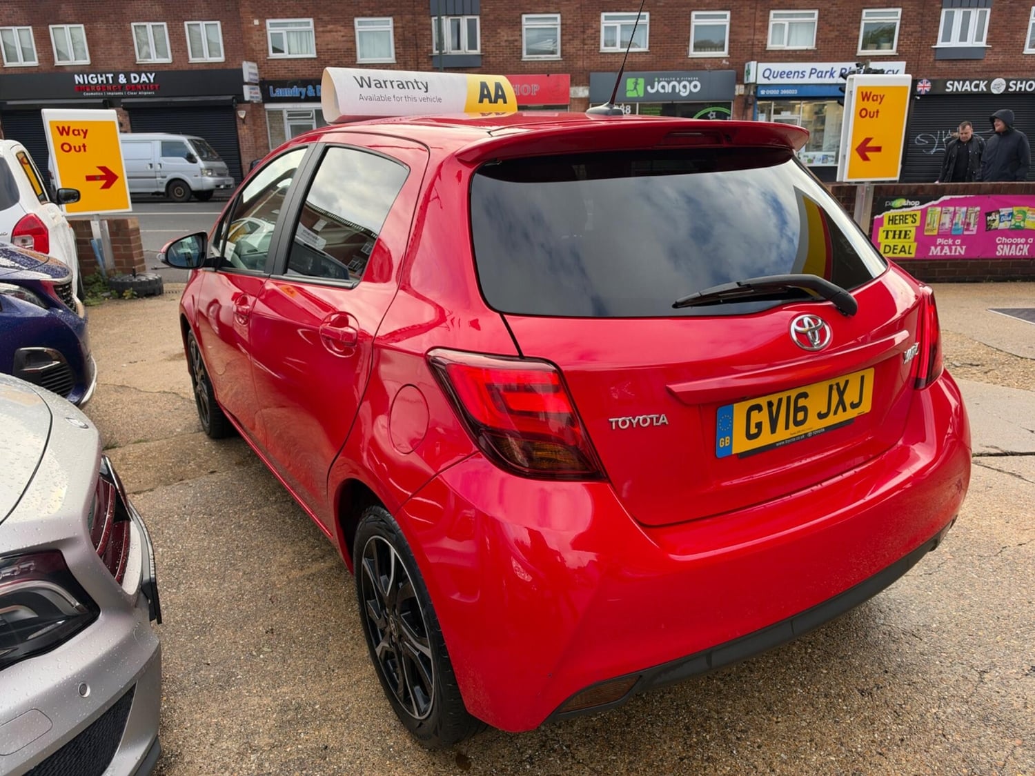 Toyota Yaris 2016 - Cars in Bournemouth
