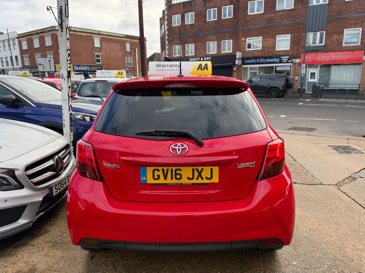 Toyota Yaris 2016 - Cars