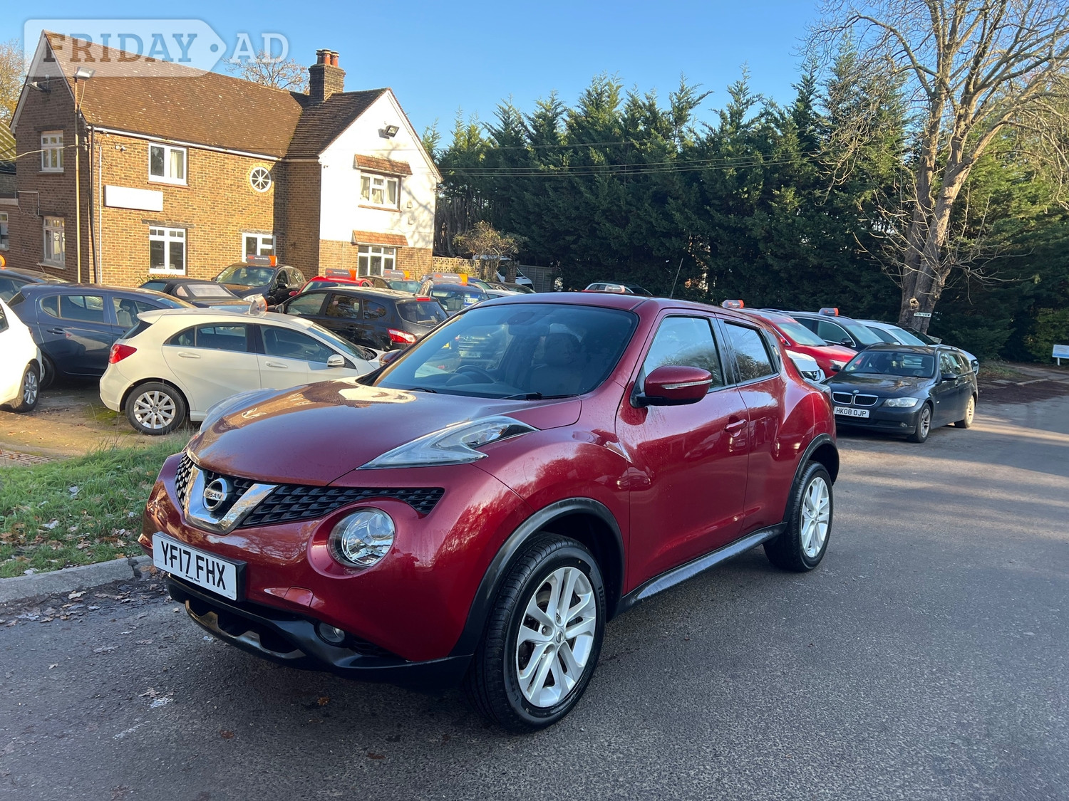 Nissan Juke 2017 in Horley