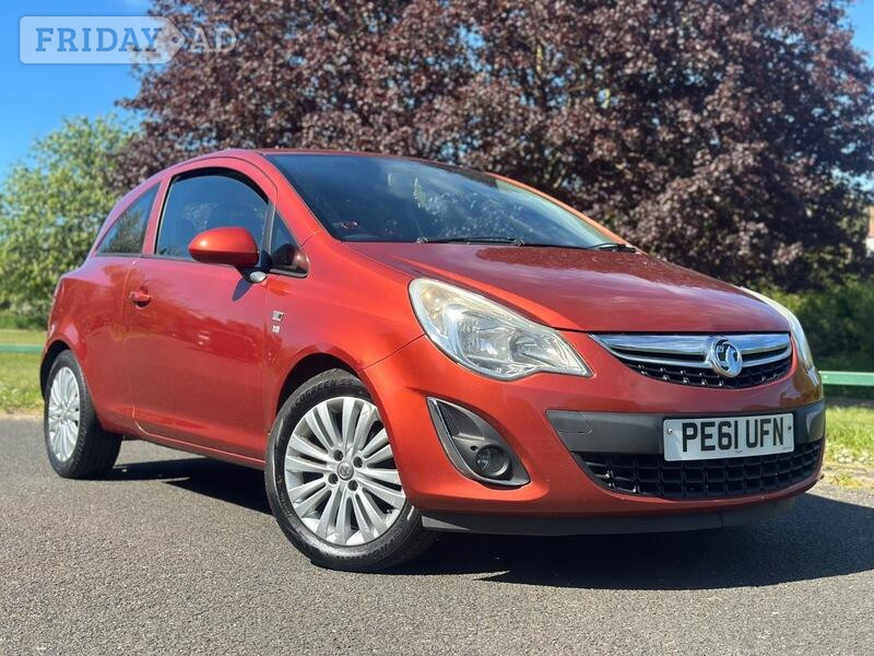 Vauxhall Corsa 2011 in Luton