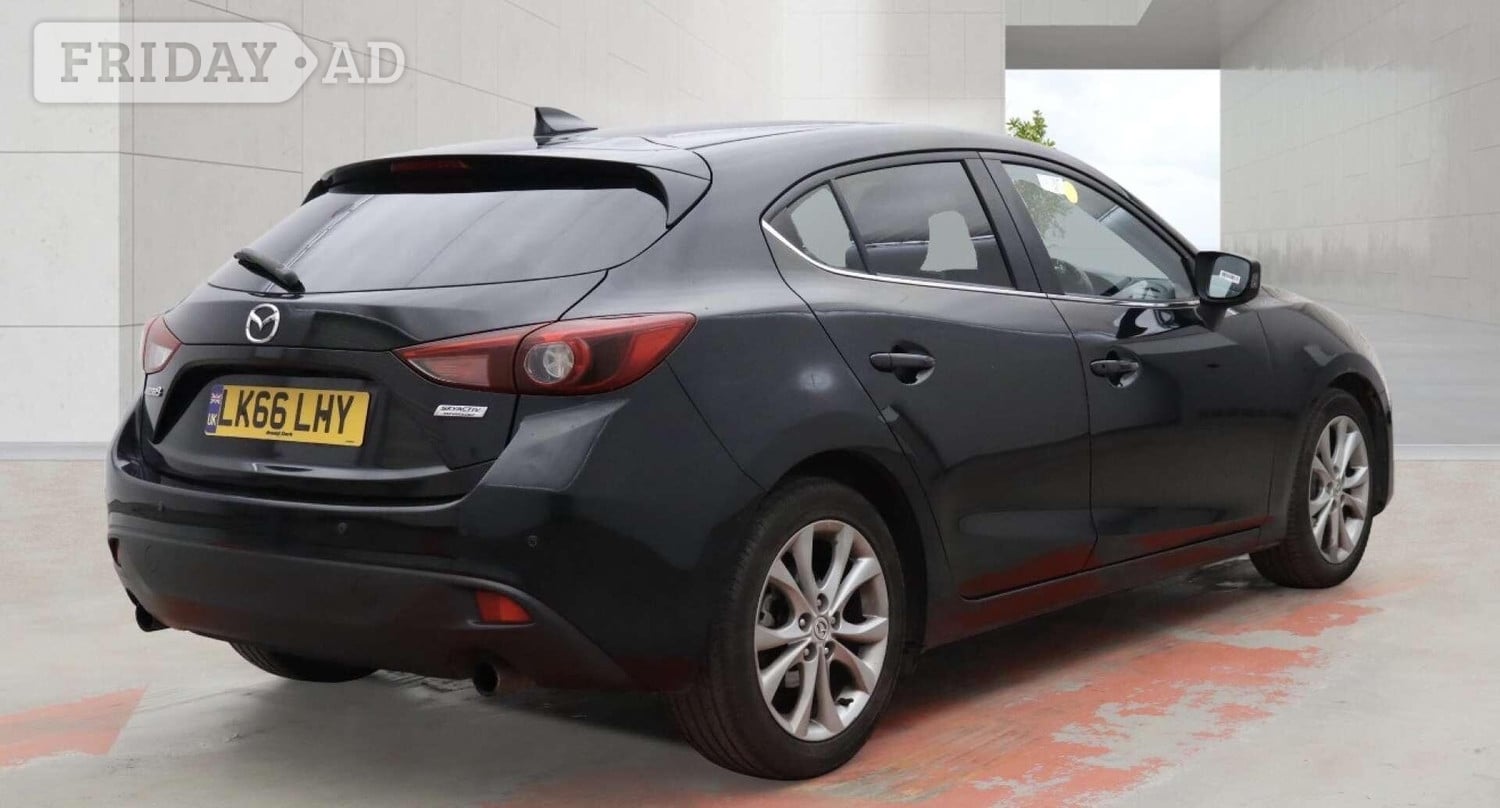 Mazda 3 2016 - Cars in Uxbridge