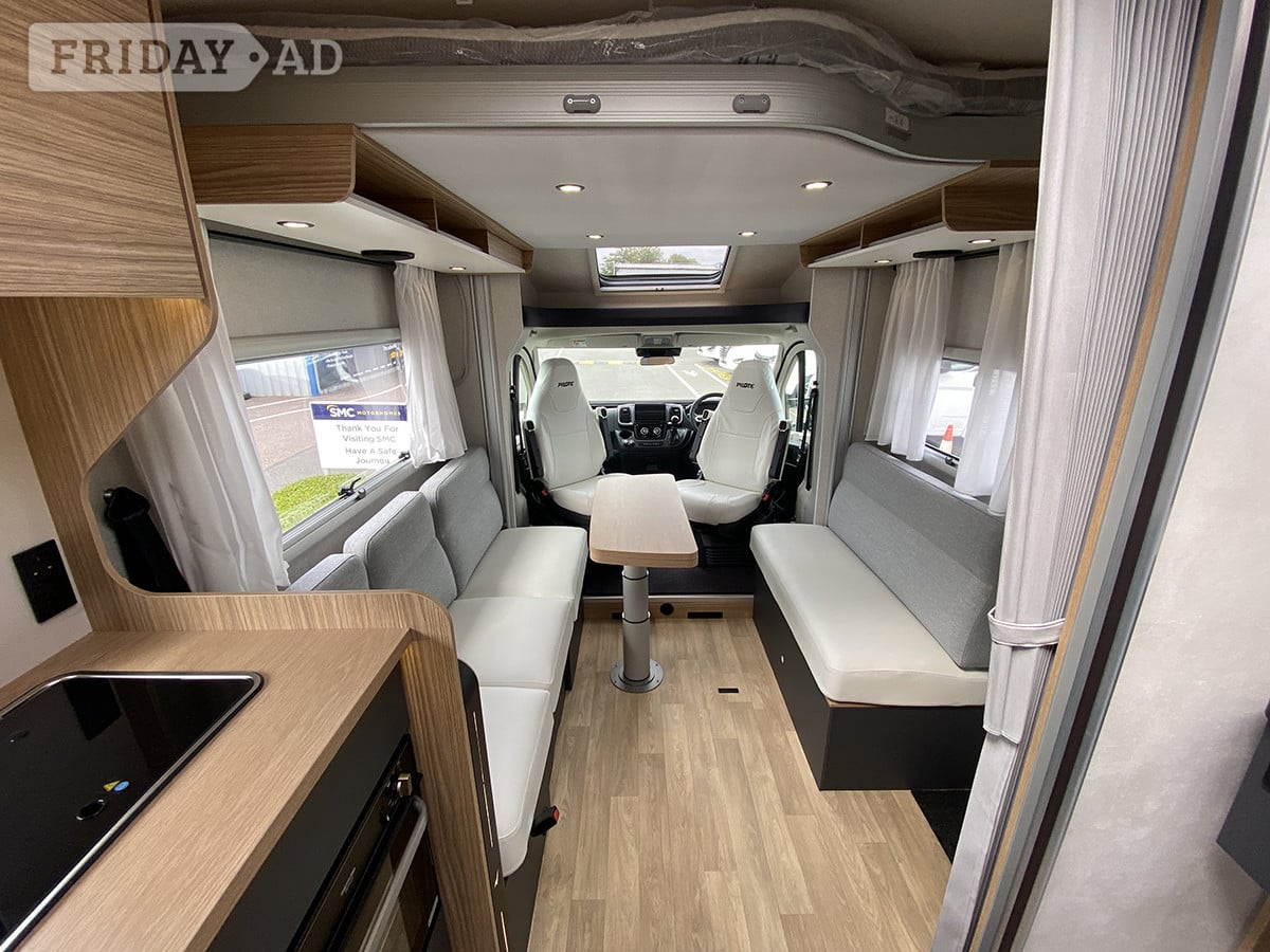 [4 berth ]Pilote Pacific P620D Expression