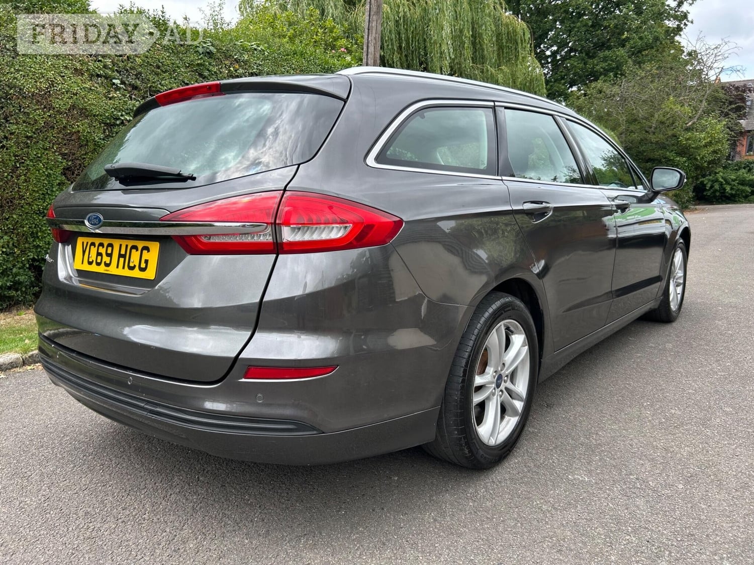 Ford Mondeo 2019 - Cars in Croydon