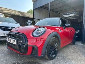 Mini Hatch 2019