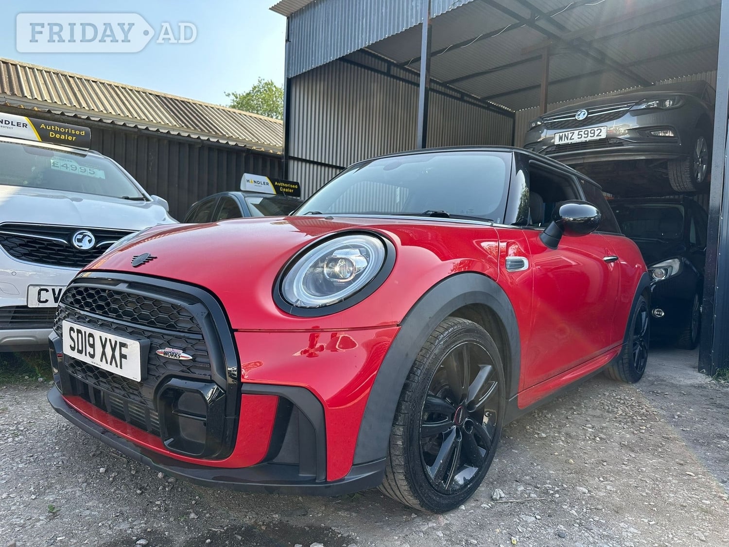 Mini Hatch 2019 in Oldbury