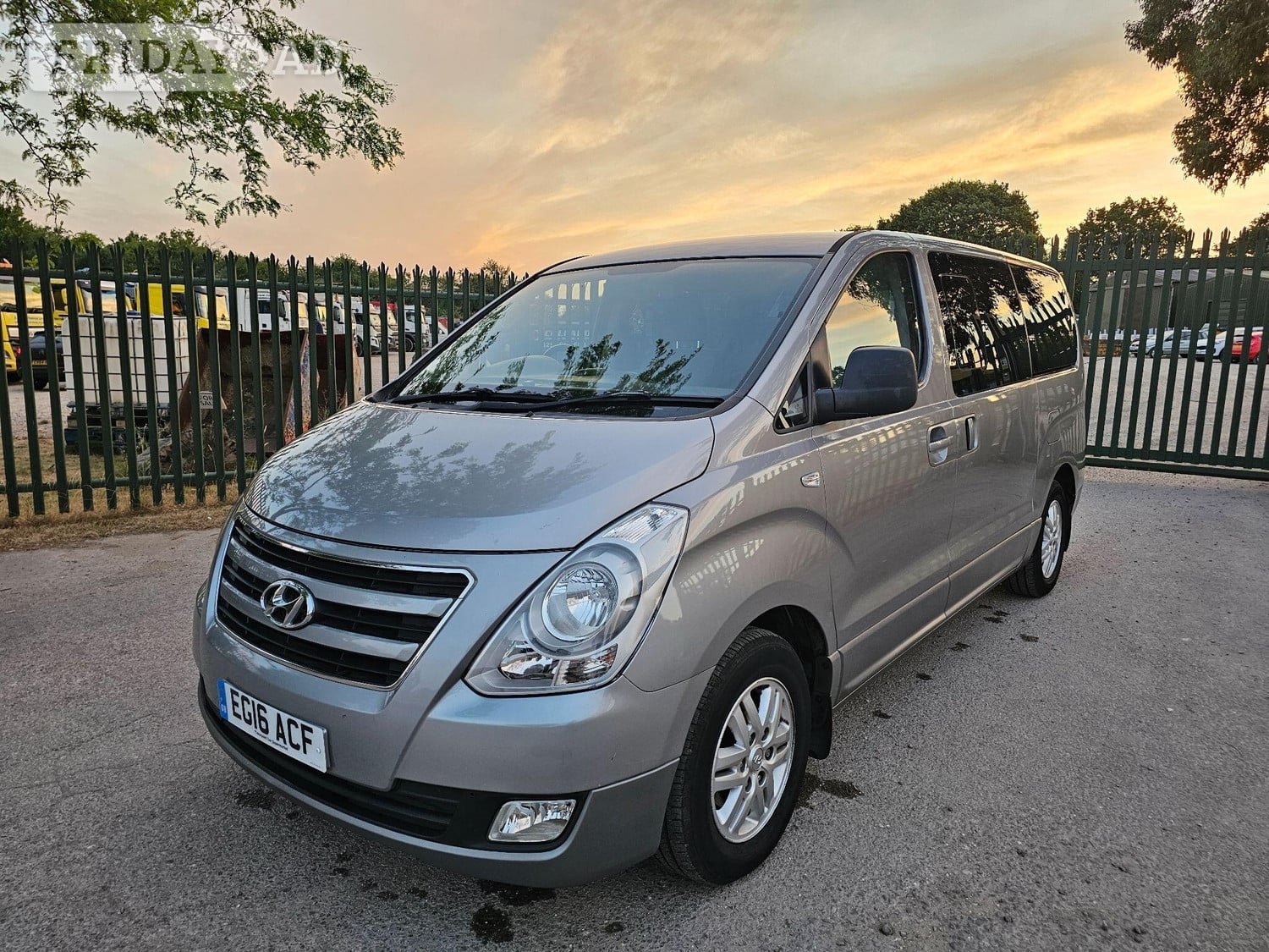 [ berth ]Hyundai i800