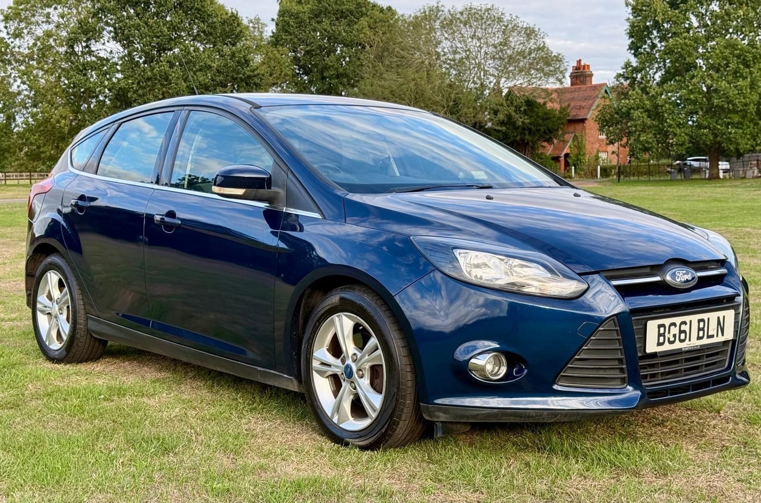 Ford Focus 2011 - Cars