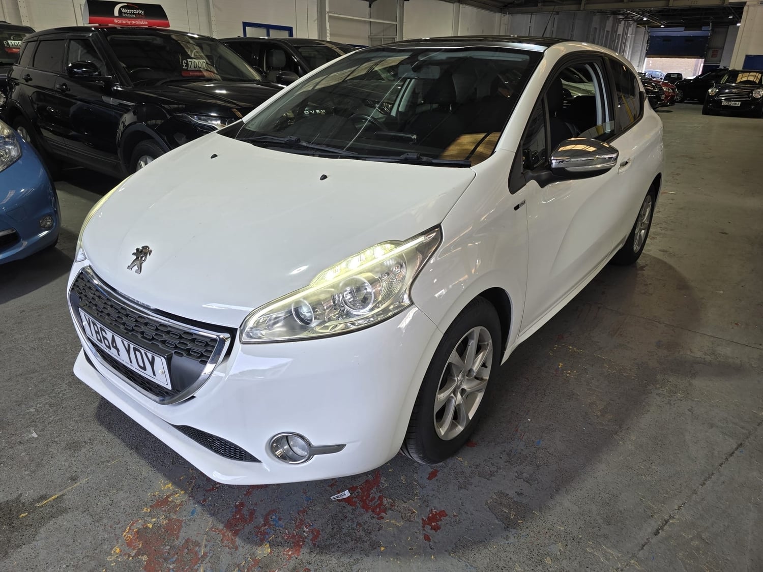 [ berth ]Peugeot 208