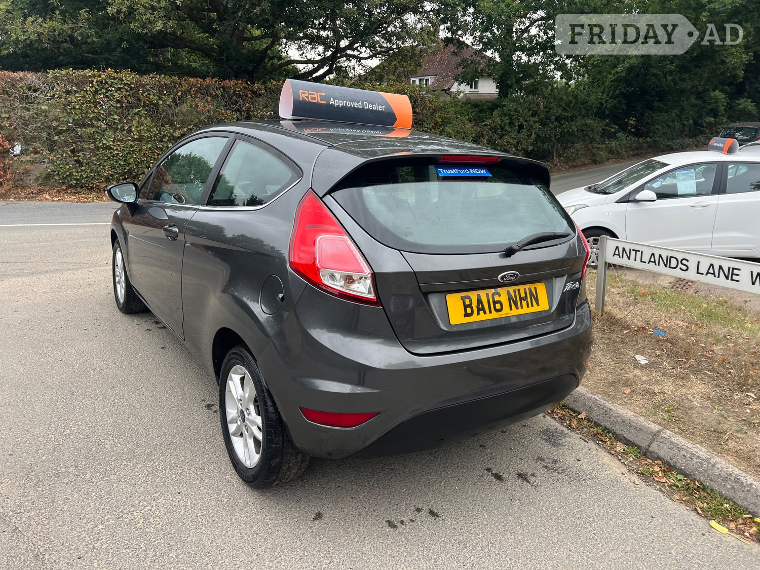 Ford Fiesta 2016 - Cars in Horley