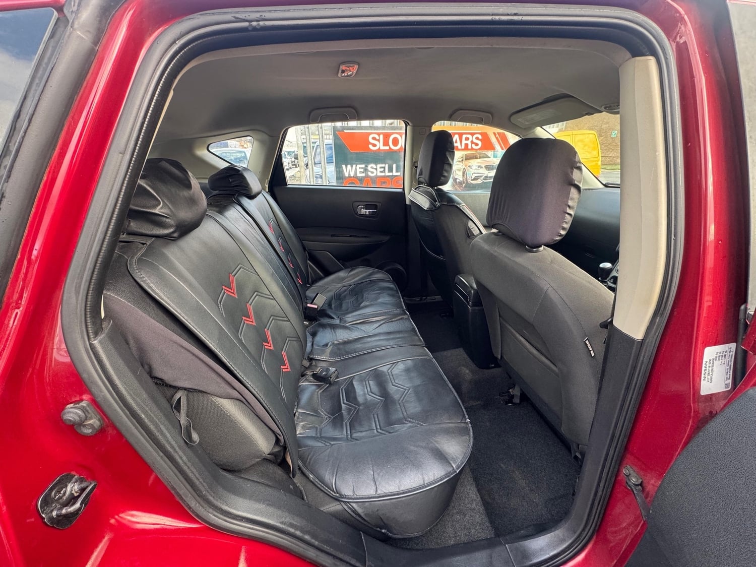 Nissan Qashqai 2012 - Cars