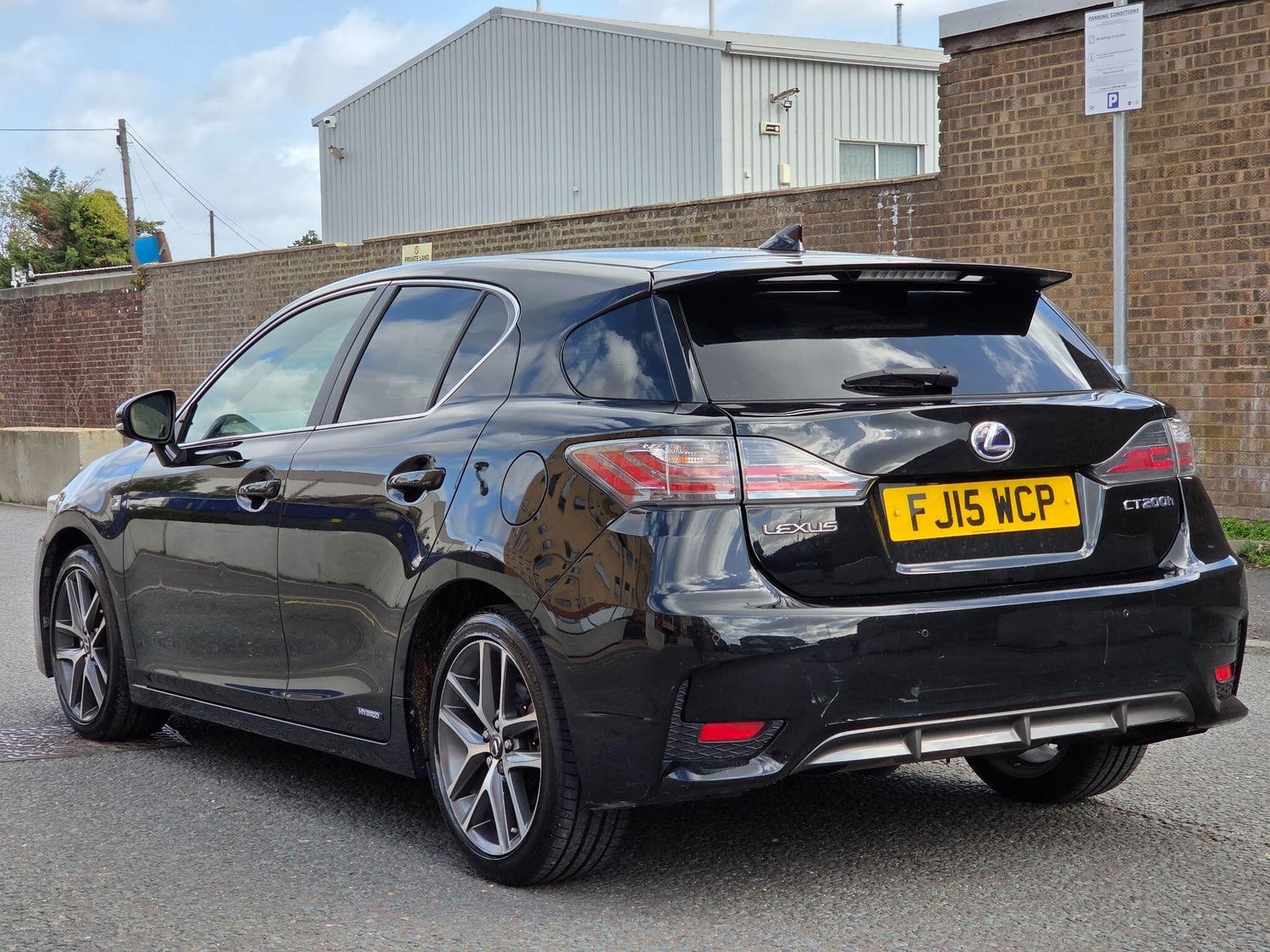 [ berth ]Lexus CT