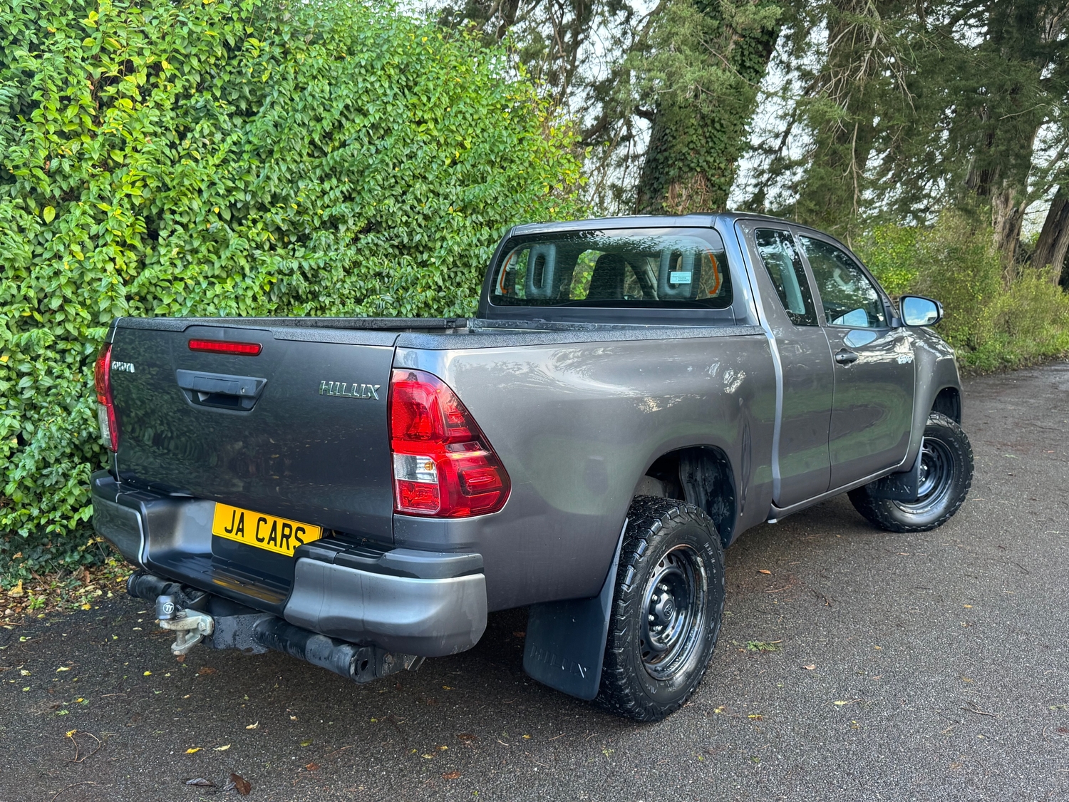 [ berth ]Toyota Hilux