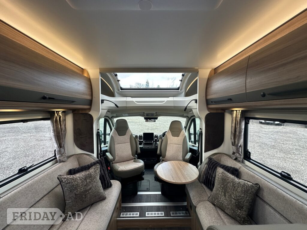 [4 berth ]Bailey 79-4T Autograph
