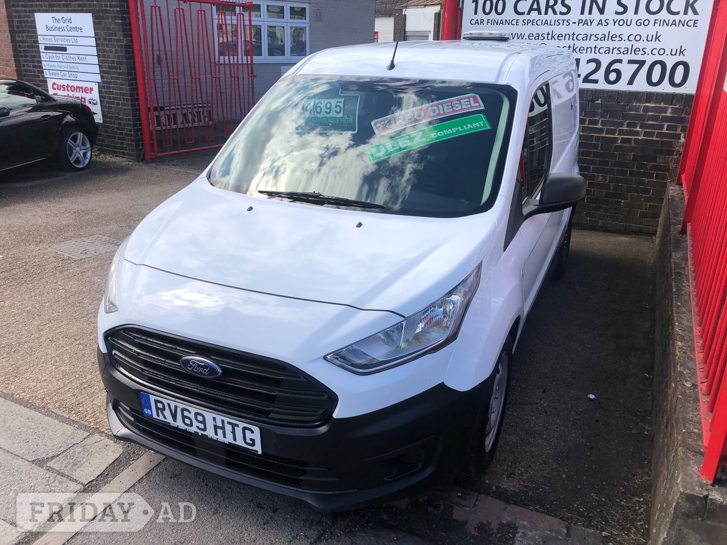 [ berth ]Ford Transit Connect
