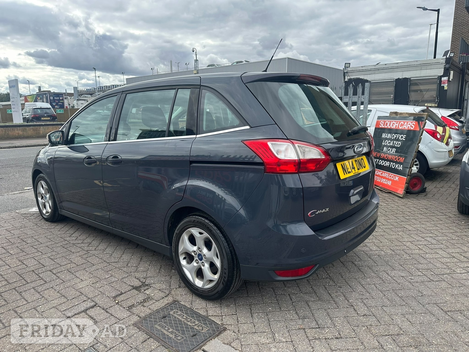 [ berth ]Ford Grand C-MAX