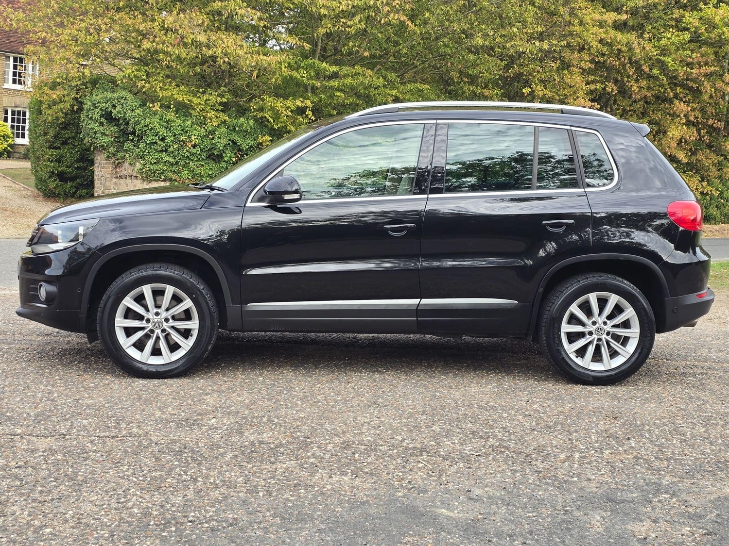 Volkswagen Tiguan 2013 - Cars