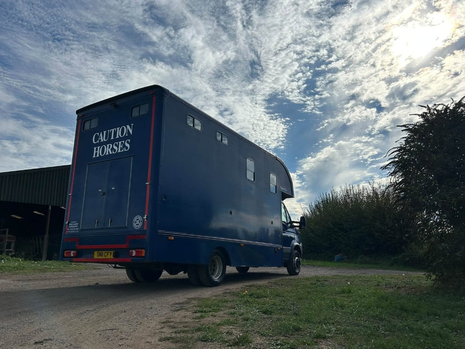 [ berth ]Peper Harow Trophy Twin LWB