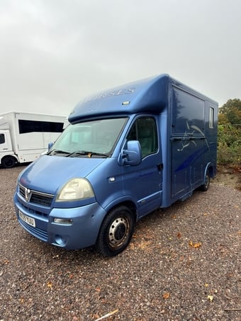 Marlborough  Vauxhall Horsebox