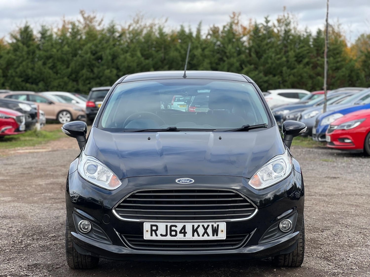 [ berth ]Ford Fiesta