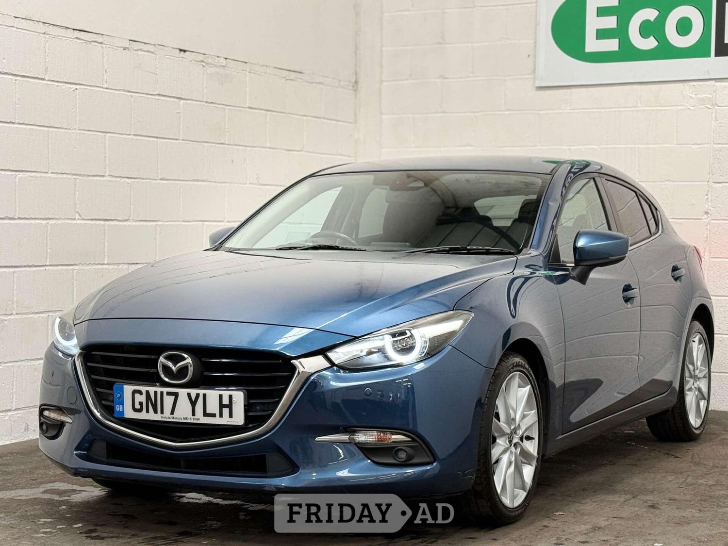 Mazda 3 2017 - Cars in Uxbridge