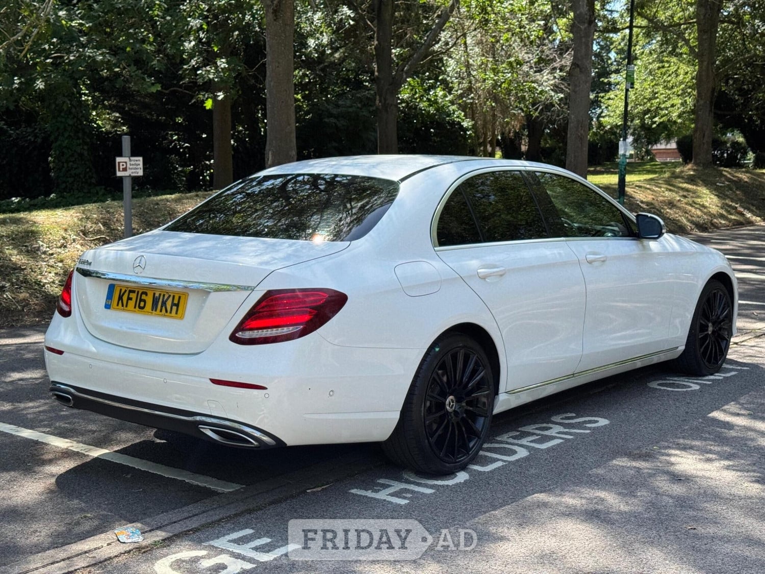 [ berth ]Mercedes-Benz E Class