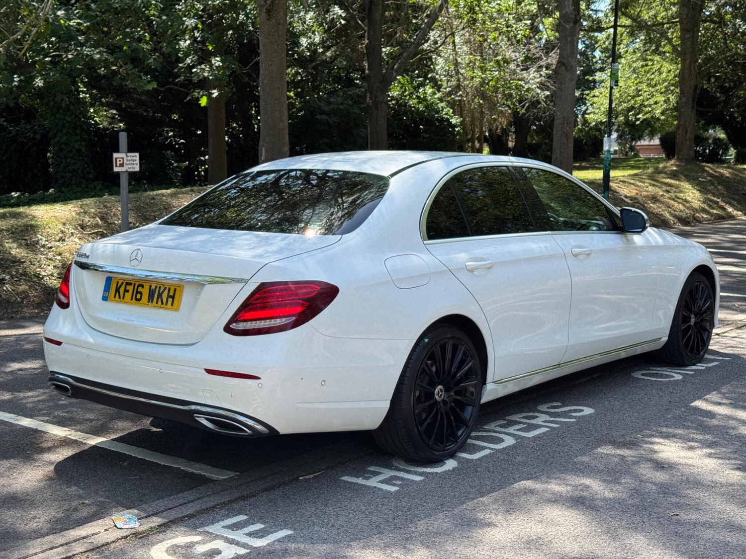 [ berth ]Mercedes-Benz E Class