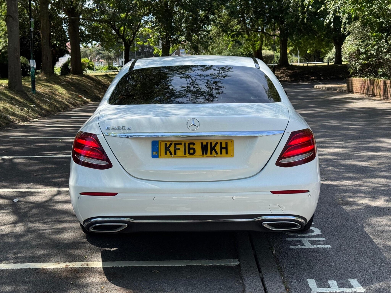 Mercedes-Benz E Class 2016 - Cars in Uxbridge