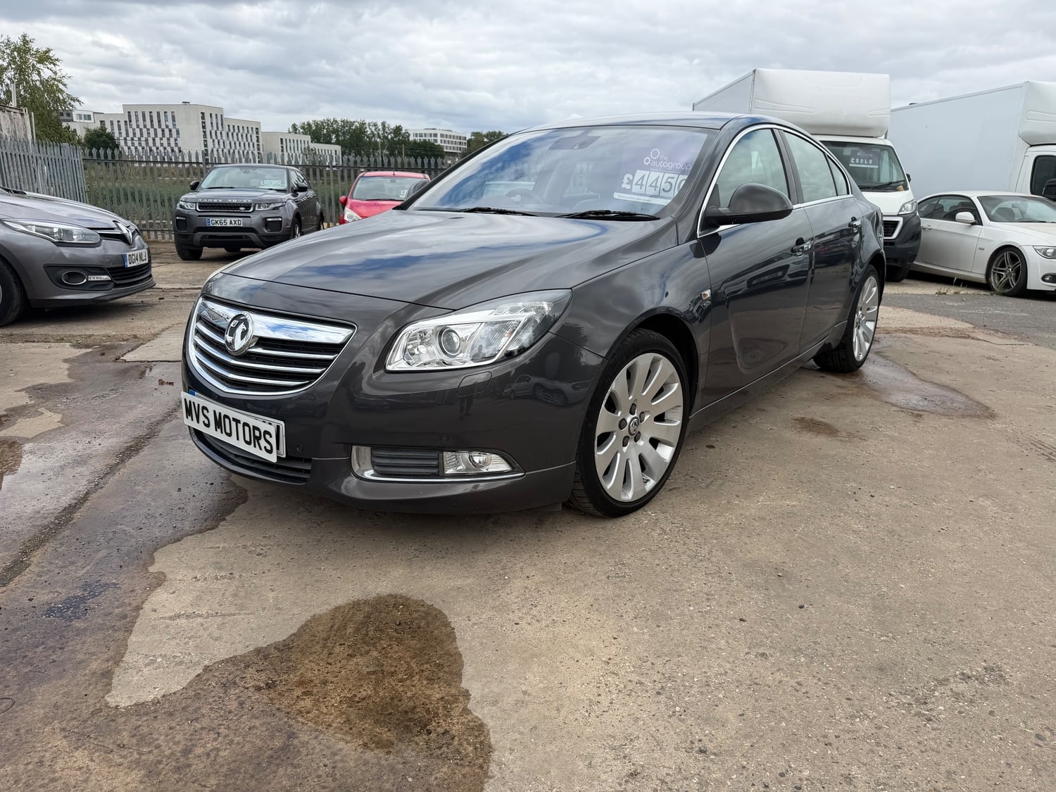 [ berth ]Vauxhall Insignia