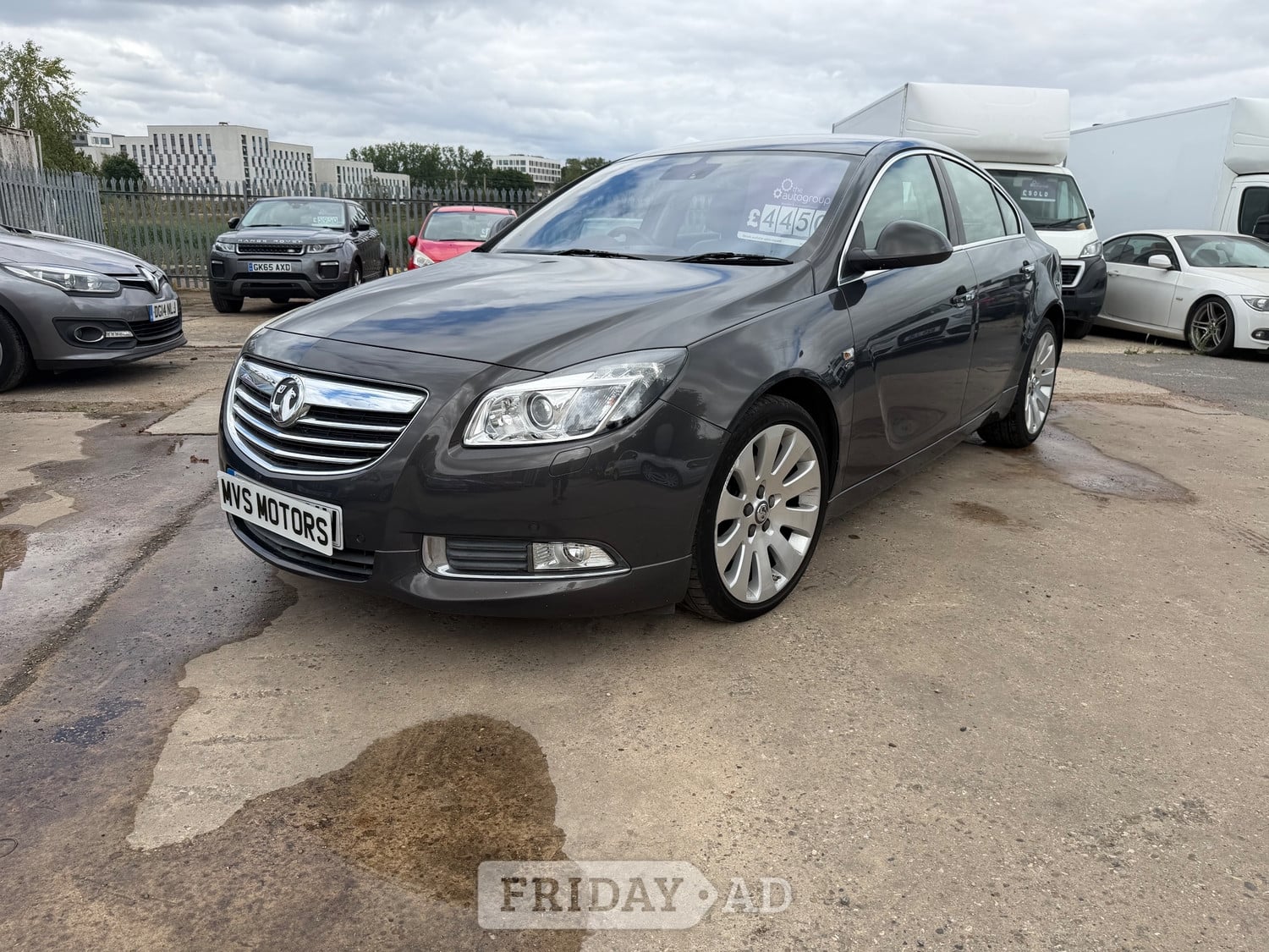 [ berth ]Vauxhall Insignia