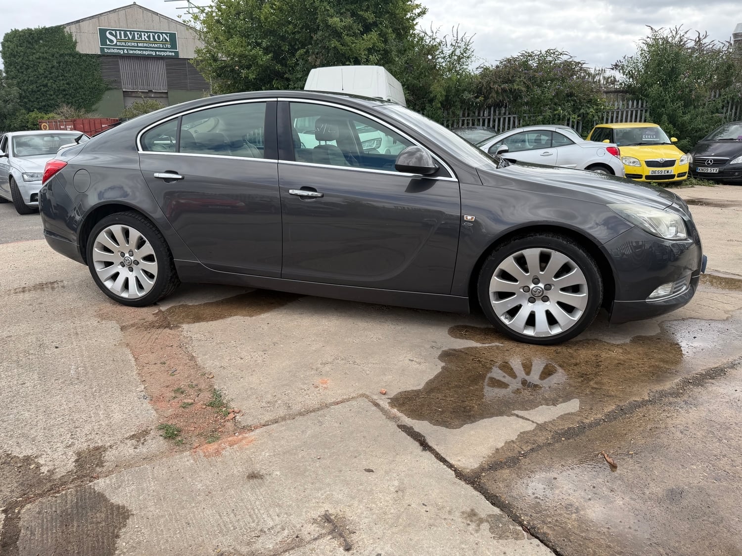 Vauxhall Insignia 2012 - Cars