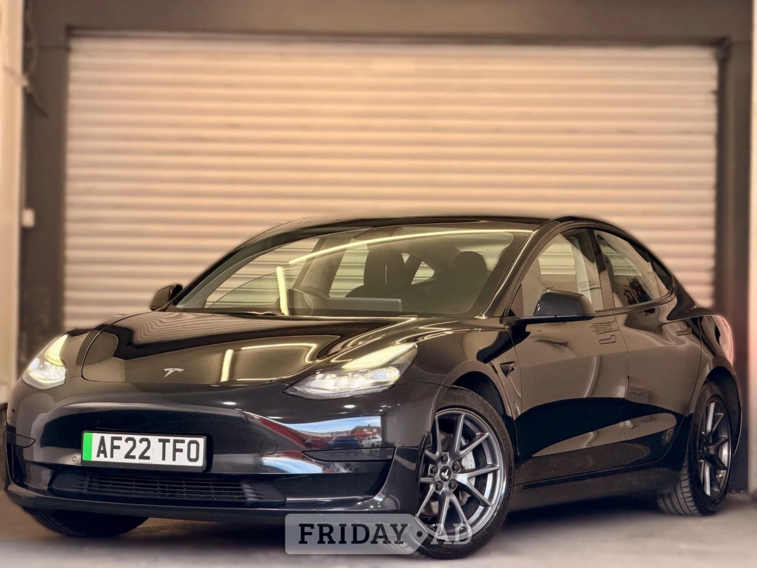 Tesla Model 3 2022 in Feltham