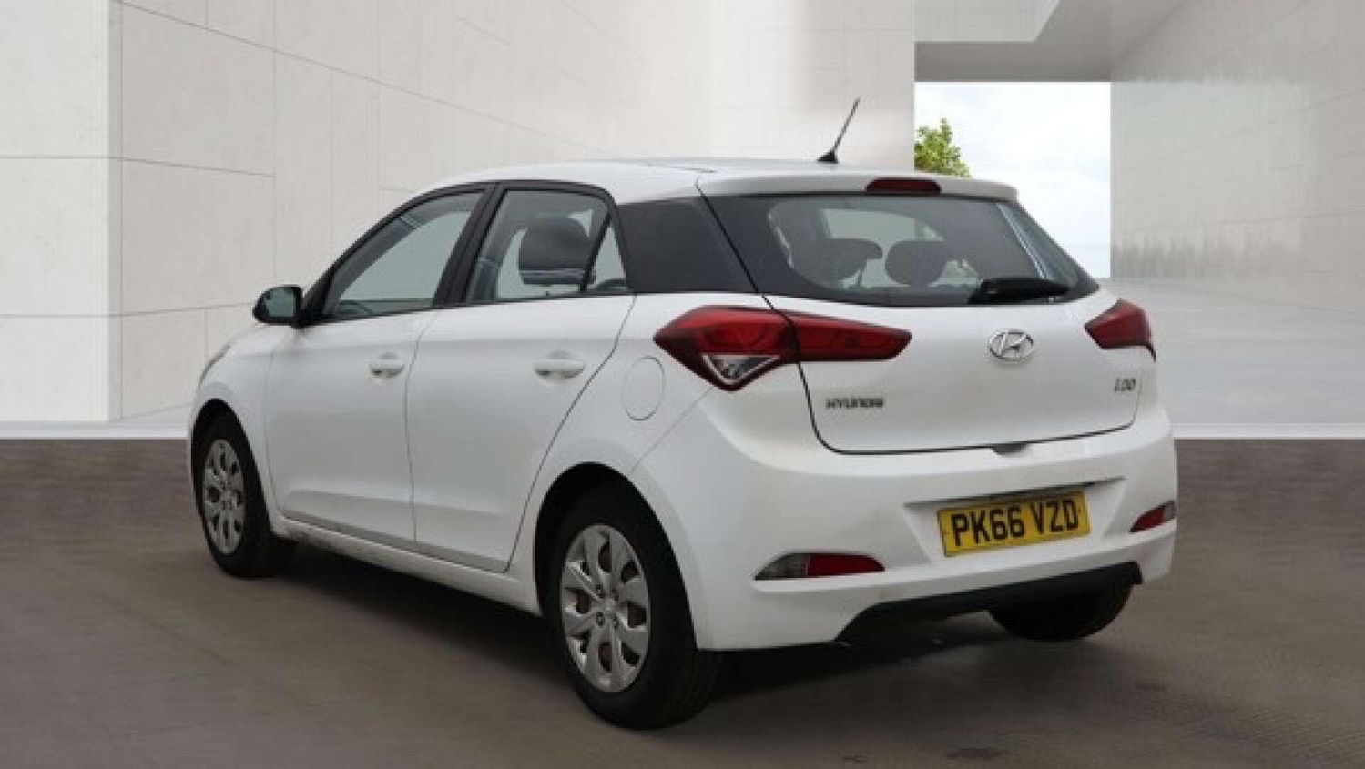 [ berth ]Hyundai i20