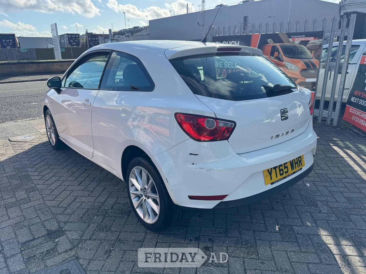 [ berth ]SEAT Ibiza