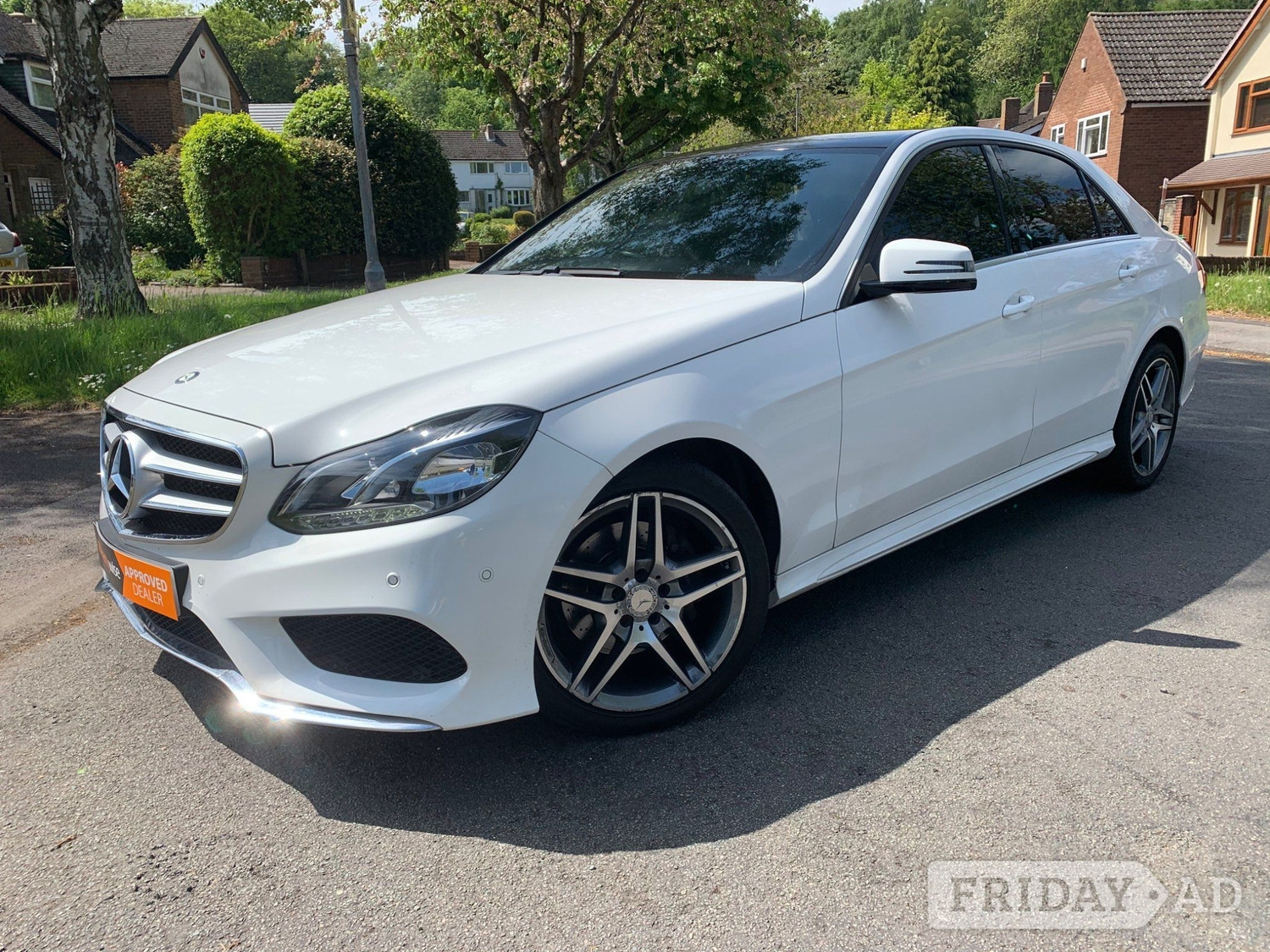 [ berth ]Mercedes-Benz E Class