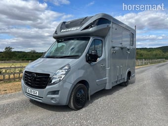 Equi Taxi Duo Lite Vauxhall Horsebox