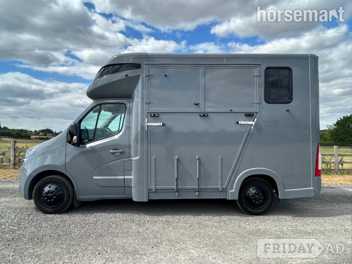 [ berth ]Equi Taxi 