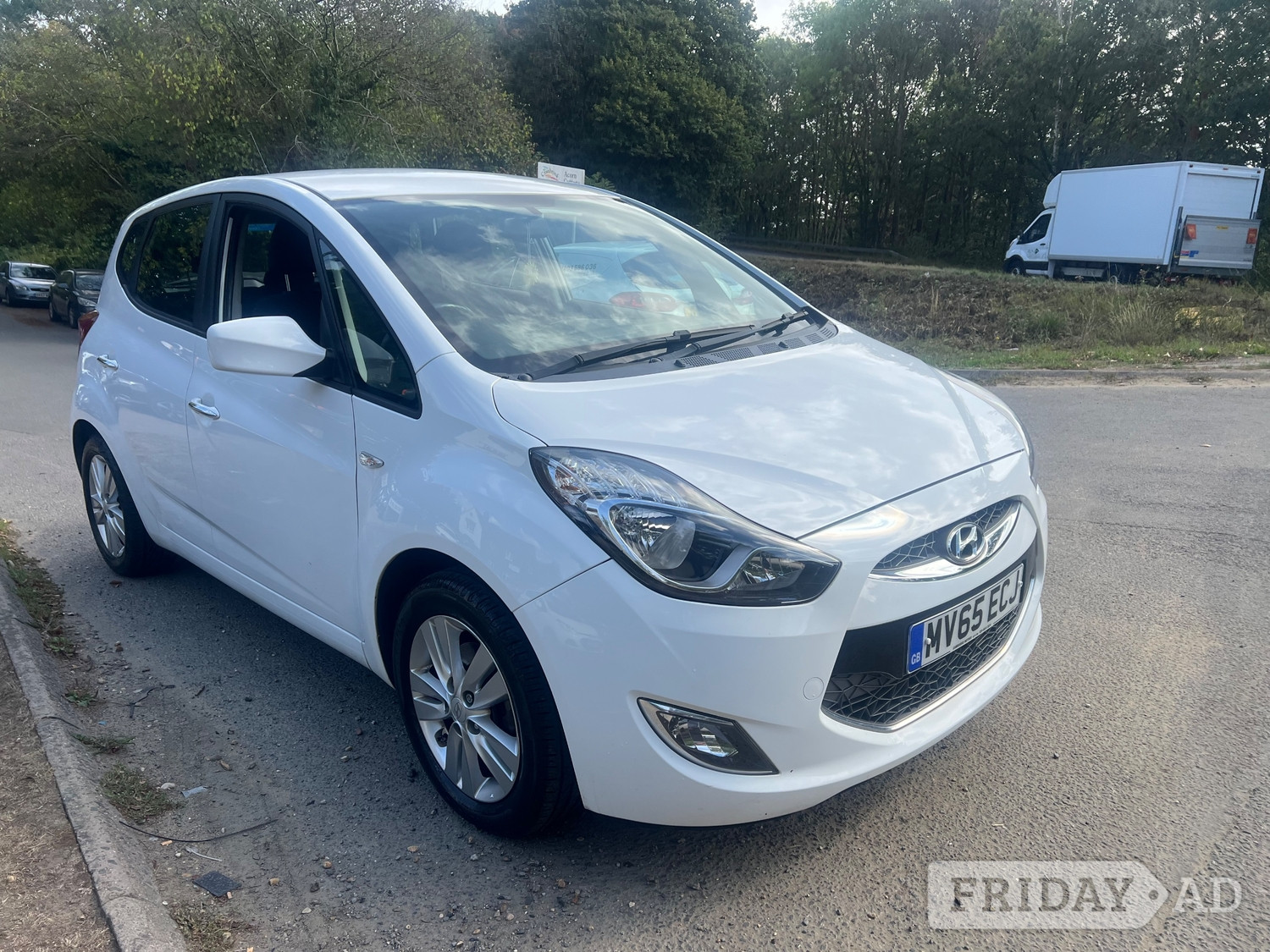 Hyundai ix20 2015 in Horley
