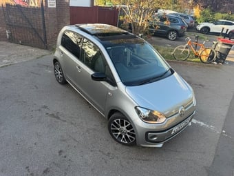 Volkswagen UP! 2014